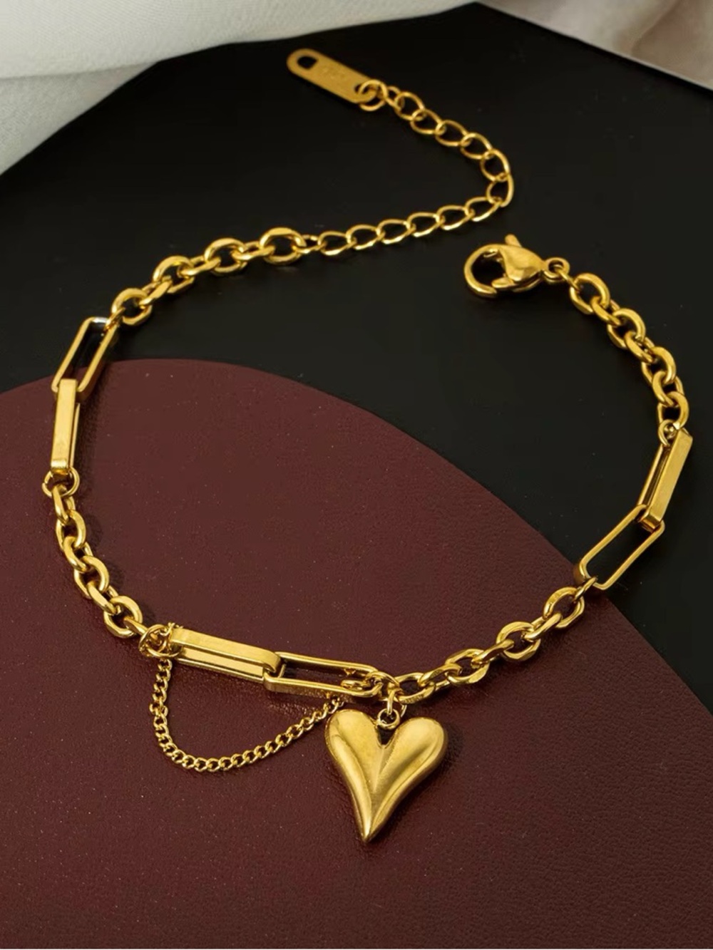18K Gold Plated Heart Charm Chain Bracelet - Picture 6 of 9